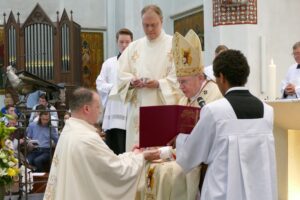 Priesterwijding-Erik-Rozeman-09